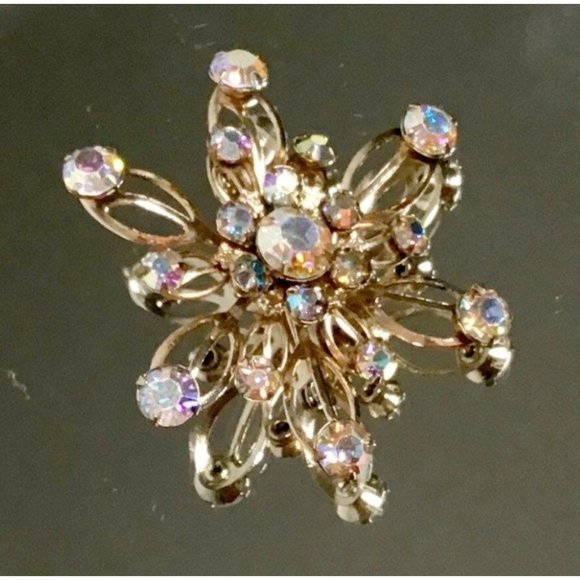 Vintage Aurora Borealis Starburst Brooch - Matte Gold Finish - 25 AB stones - Picture 7 of 8